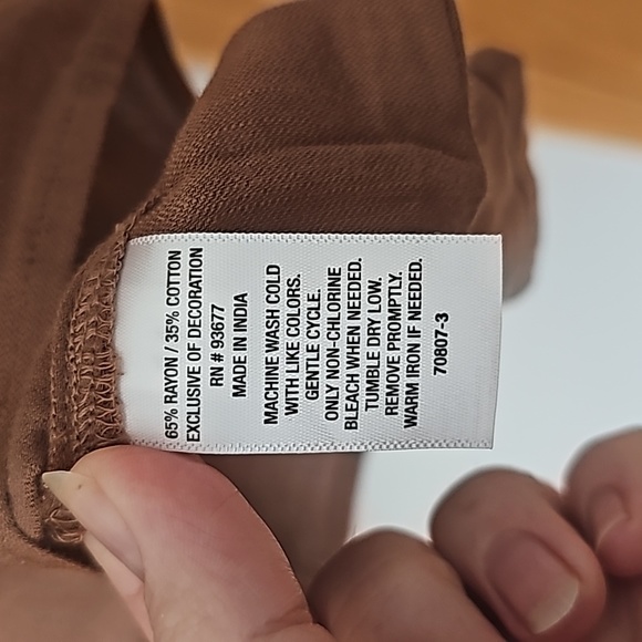 ana light brown top (L) - Picture 7 of 8